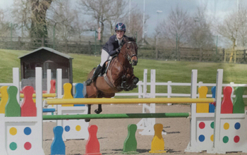 Rachel is Victorious in Dodson & Horrell 0.95m National Amateur Second Round at Badgworth Arena